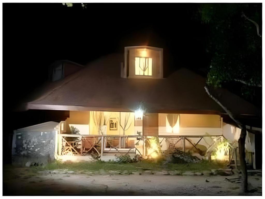 Matabungkay Beach Hotel باتانجاس المظهر الخارجي الصورة